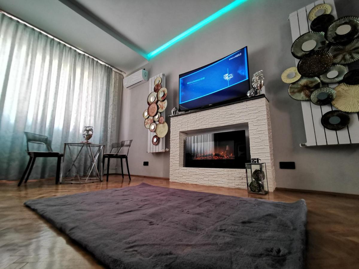 Crystal Central Apartment براشوف المظهر الخارجي الصورة