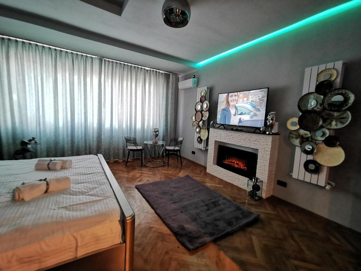 Crystal Central Apartment براشوف المظهر الخارجي الصورة