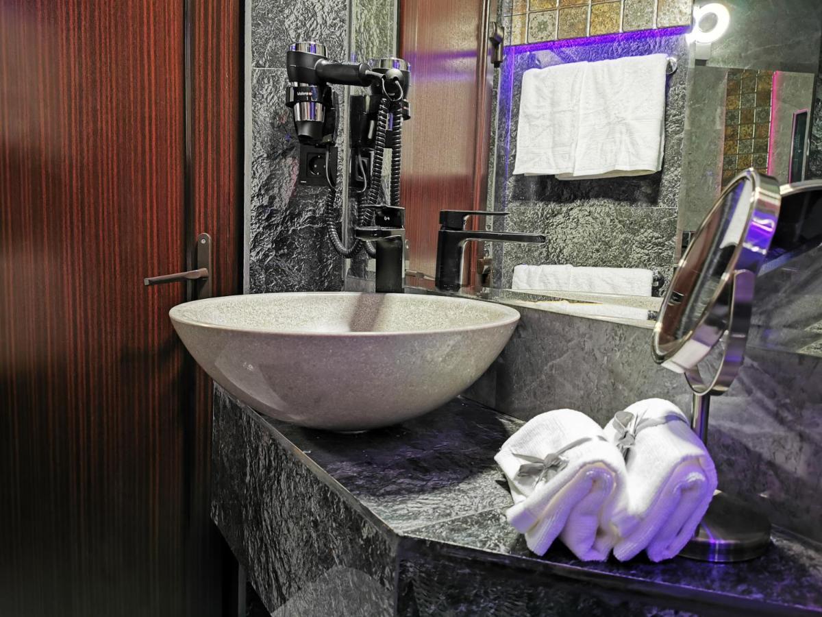 Crystal Central Apartment براشوف المظهر الخارجي الصورة