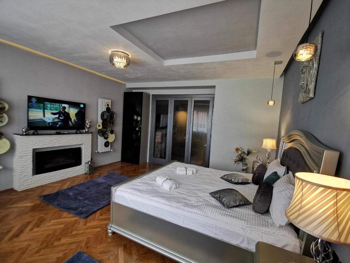 Crystal Central Apartment براشوف المظهر الخارجي الصورة