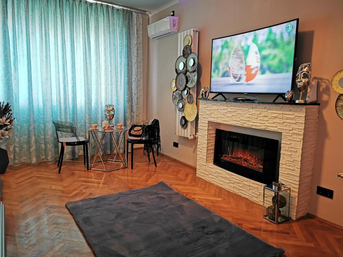 Crystal Central Apartment براشوف المظهر الخارجي الصورة