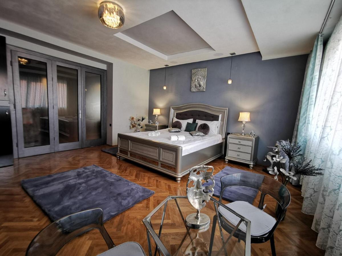 Crystal Central Apartment براشوف المظهر الخارجي الصورة