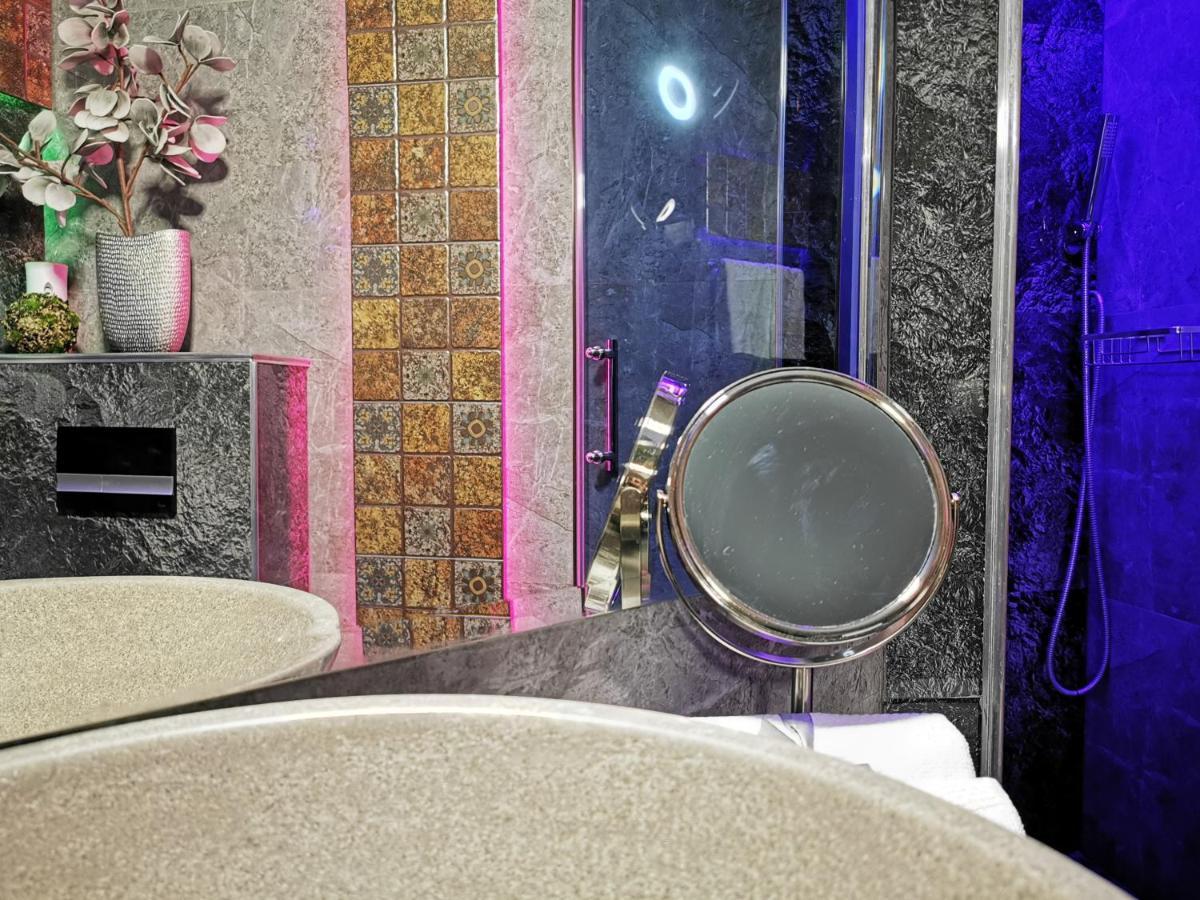 Crystal Central Apartment براشوف المظهر الخارجي الصورة
