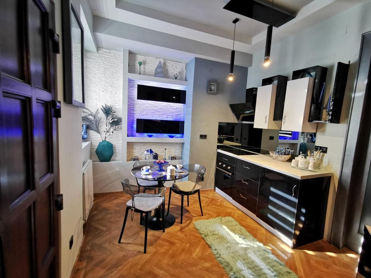 Crystal Central Apartment براشوف المظهر الخارجي الصورة